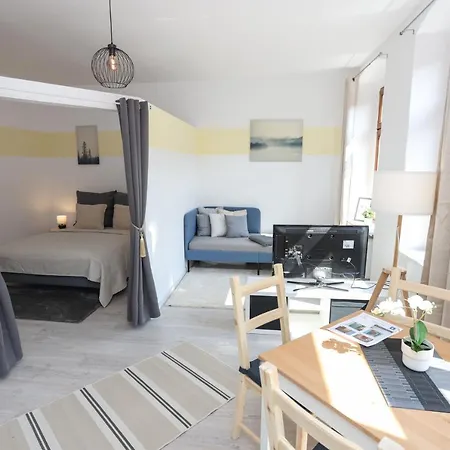 Fullhouse - - M45 Apartmán