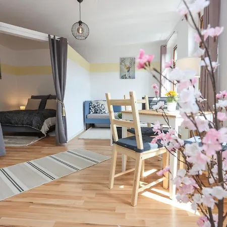 Fullhouse - - M45 Chemnitz (Saská Kamenice)