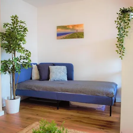 Fullhouse - - M45 Apartment *