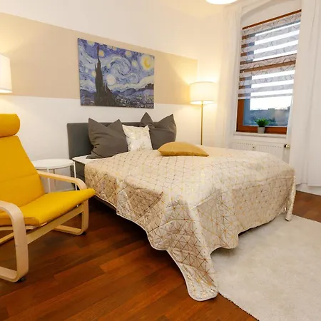 Fullhouse - - M45 Apartmán Chemnitz (Saská Kamenice)